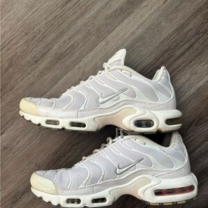 Nike Men’s Air Max Plus size 9.5